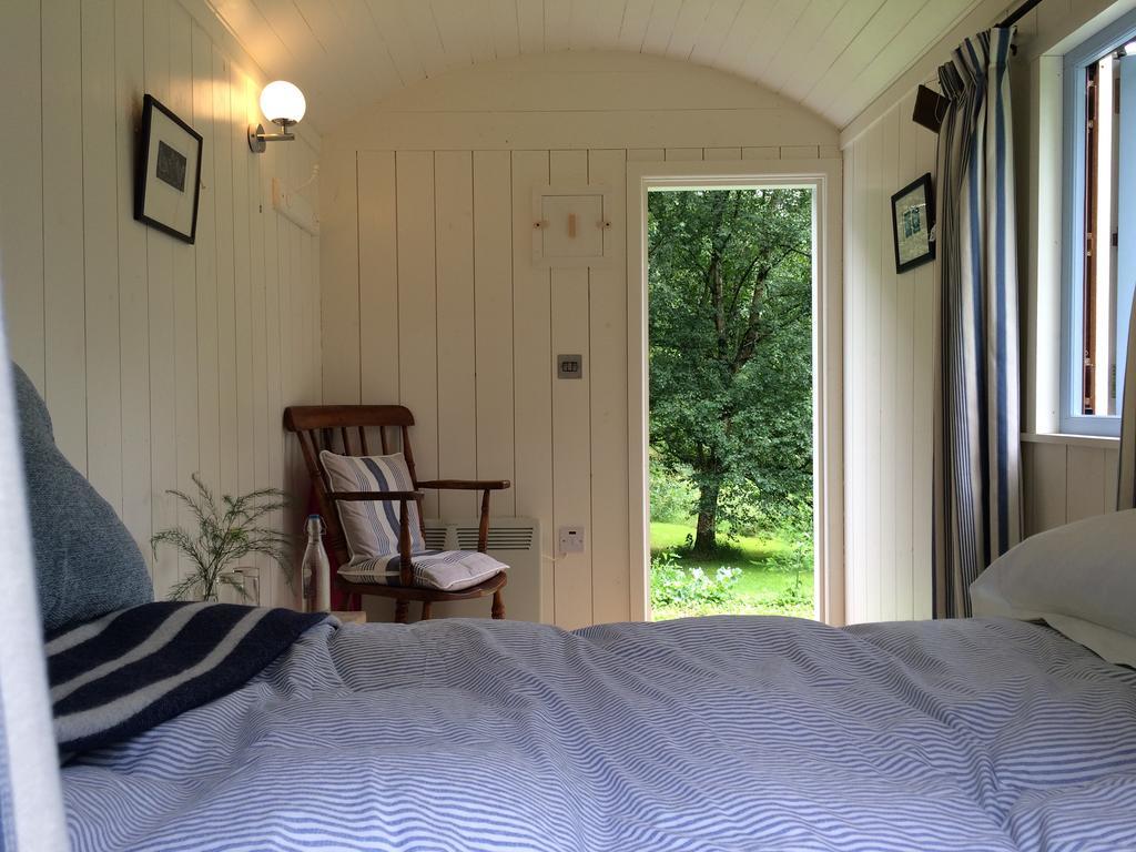 Blackstairs Shepherds Huts Killedmond Ngoại thất bức ảnh