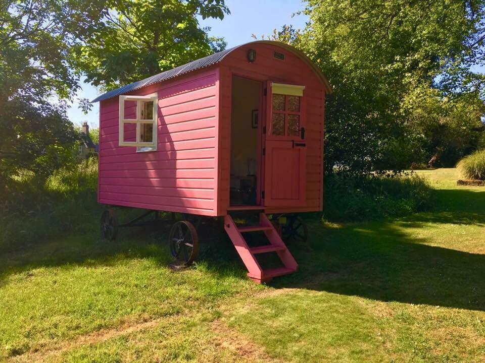 Blackstairs Shepherds Huts Killedmond Ngoại thất bức ảnh